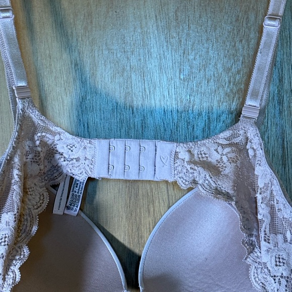 Victoria’s Secret Elegant Tan Lace Trim Bra - Picture 6 of 7